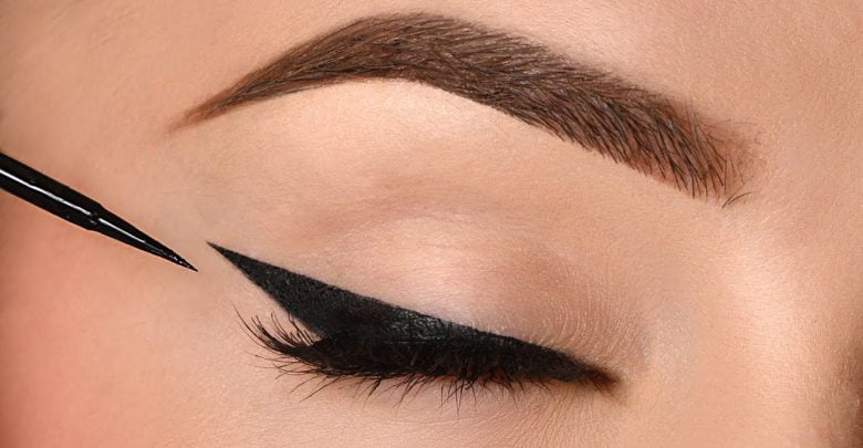 خط چشم پاریس