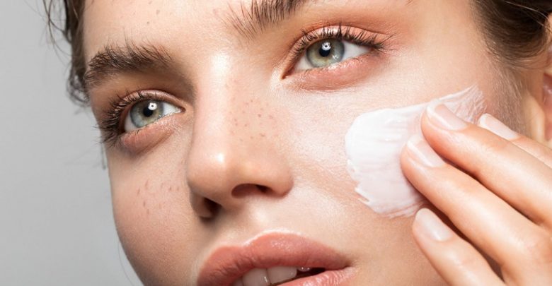 کرم مرطوب کننده کامان مدل Normal